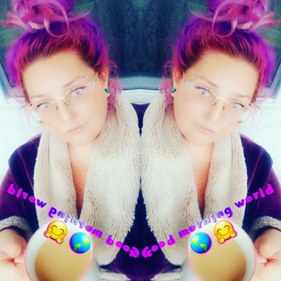 Meet your Posher, Sara - Picture 12 of 16